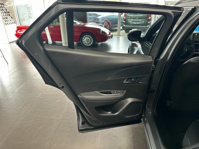Peugeot 2008, Peugeot 2008 ALLURE PureTech 100k MAN6, barva šedá