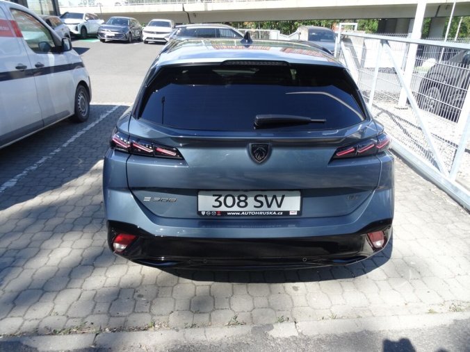 Peugeot 308, Peugeot 308 SW GT Elektromotor 115 kW / 156 k (Baterie 58 kWh), barva modrá