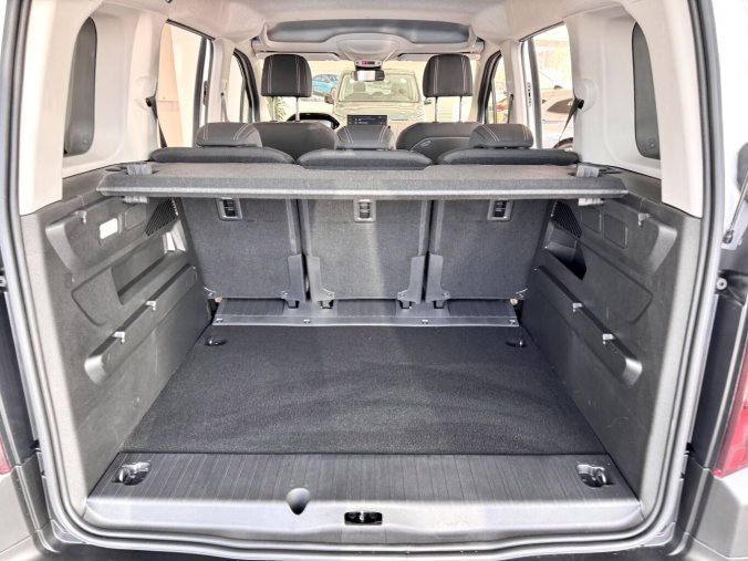 Peugeot Rifter, Peugeot Rifter ALLURE BlueHDi, Pack Style, barva bílá