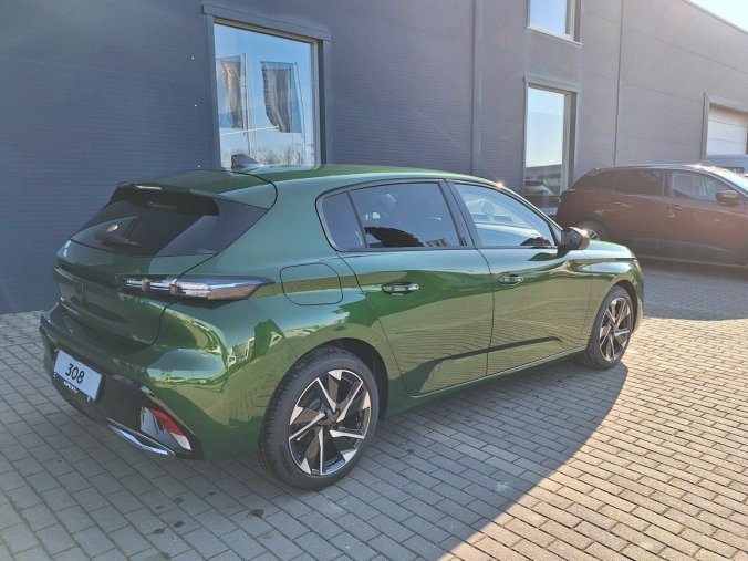 Peugeot 308, Peugeot 308 ALLURE PureTech 130  EAT8, barva zelená