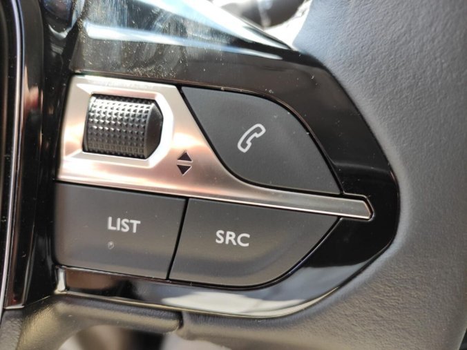 Peugeot 208, Peugeot 208 1.2 100K MAN6 BUSINESS NAVI, barva žlutá
