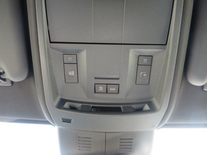 Peugeot 5008, Peugeot 5008 ALLURE Hybrid 145 e-DCS6, barva bílá