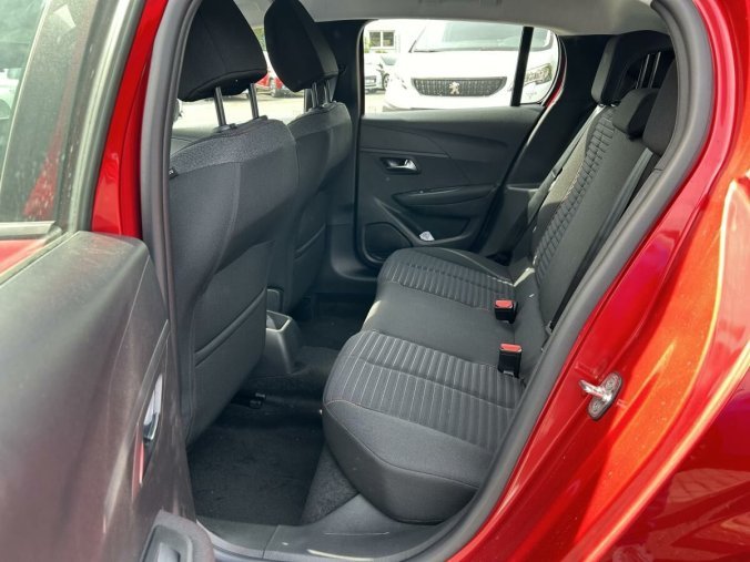 Peugeot 208, Peugeot 208 208 ACTIVE PACK PureTech MAN5, barva červená