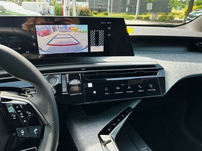 Peugeot 5008, Peugeot 5008 GT Hybrid 145 e-DCS6, barva šedá