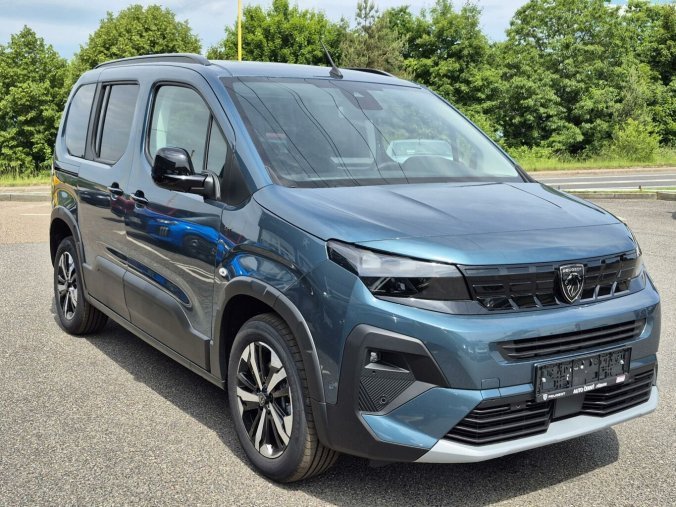 Peugeot Rifter, Peugeot Rifter GT BlueHDi 130 S&S EAT8, barva modrá