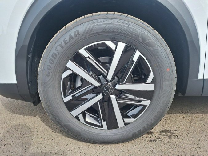 Peugeot 2008, Peugeot 2008 STYLE 1.2 PT 100K MAN6, barva bílá