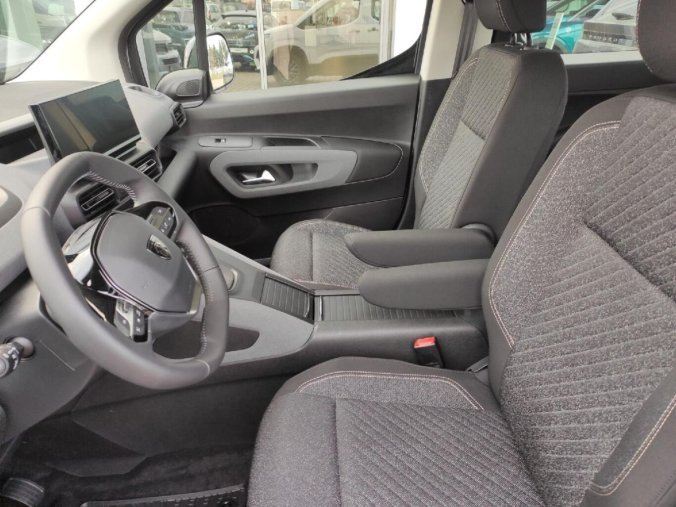 Peugeot Rifter, Peugeot Rifter ALLURE 1.2i 110k MAN6 BENZIN, barva bílá