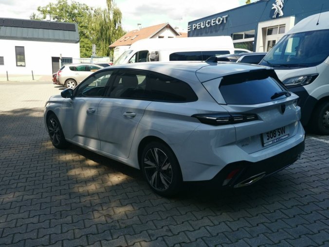 Peugeot 308, Peugeot 308 SW ALLURE Hybrid 136 e-DCS6, barva oranžová