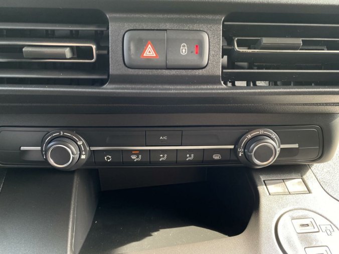 Peugeot Partner, Peugeot Partner Furgon L1 PureTech 110 MAN6, barva bílá