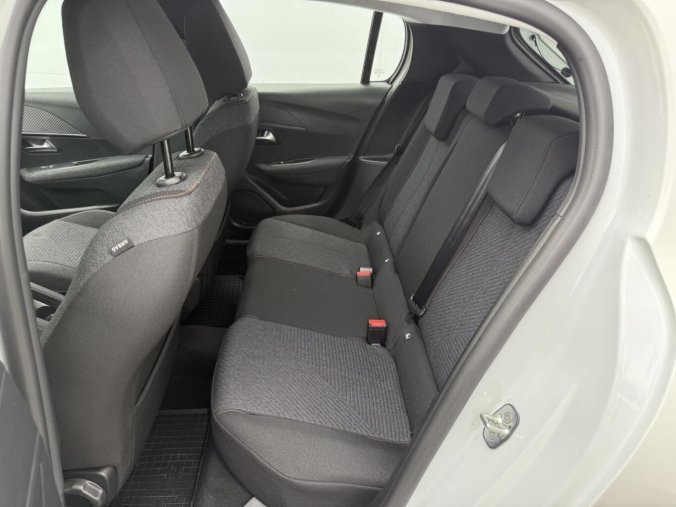 Peugeot 208, Peugeot 208 STYLE S&S MAN6 1,2 PureTech, barva bílá