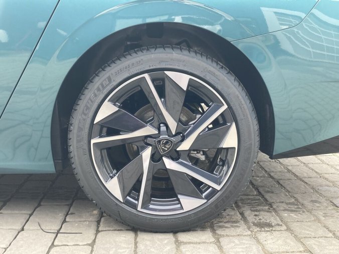 Peugeot 308, Peugeot 308 SW ALLURE BlueHDi 130 S&S EAT8, barva modrá