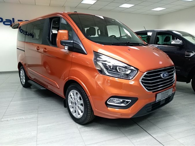 Ford Tourneo Custom, CUSTOM TOURNEO, 320 L2, TITANIUM, 2.0 130K EURO 6., barva oranžová
