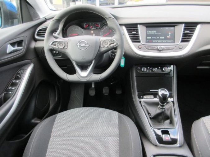 Opel Grandland X, Grandland Edition F 1.2 XHT S/, barva modrá