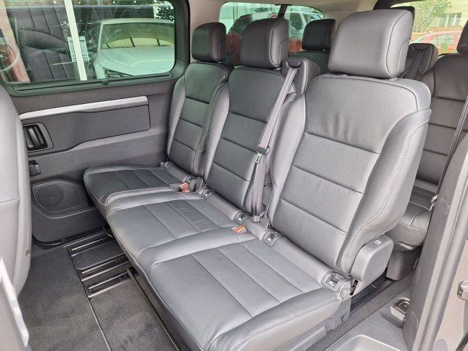 Peugeot Traveller, Peugeot Traveller ALLURE Long 2.2 BHDi 180k EAT8, barva šedá