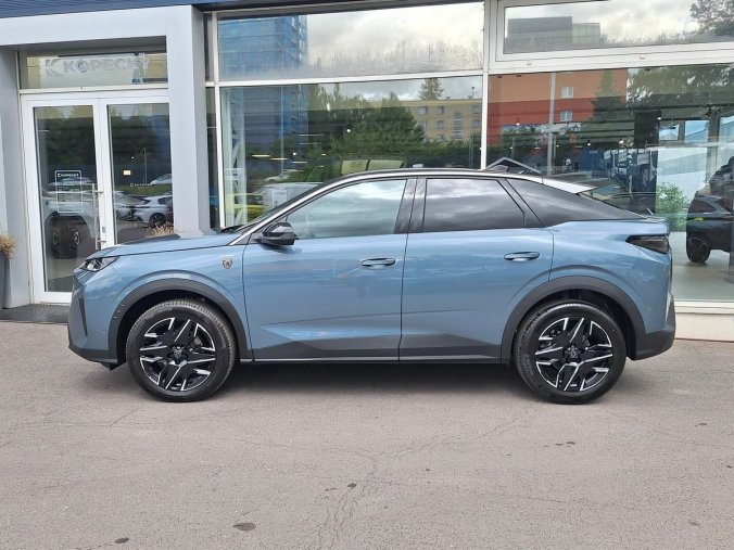 Peugeot 3008, Peugeot 3008 GT Hybrid 145 e-DCS6, barva modrá
