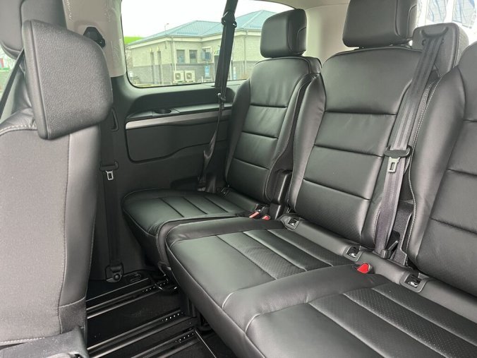 Peugeot Traveller, Peugeot Traveller Allure Standard 2.0 BlueHDi 180 S&S EAT8, barva zelená