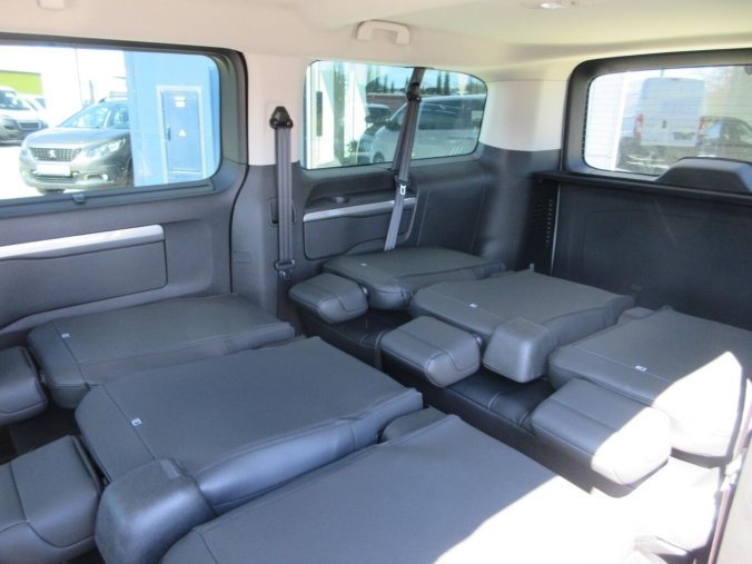 Peugeot Traveller, Peugeot Traveller ALLURE Long 2.0HDI 180k EAT8, barva bílá