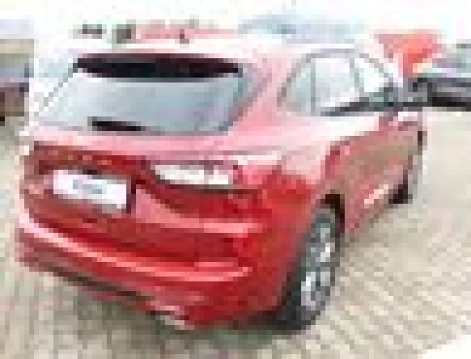 Ford Kuga, 1.5 EcoBoost, barva červená
