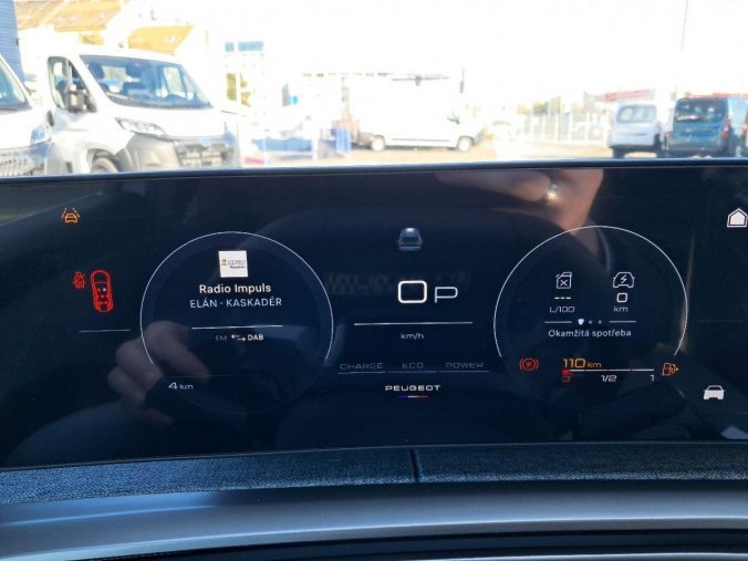 Peugeot 5008, Peugeot 5008 5008 GT Hybrid 145 e-DCS6, barva bílá