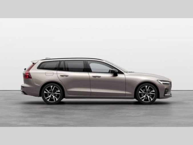 Volvo V60, B4 2.0L 197+14 HP AT7 FWD PLUS, barva stříbrná