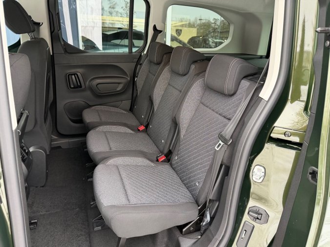 Peugeot Rifter, Peugeot Rifter LONG ALLURE BlueHDi 130k MAN6, barva zelená