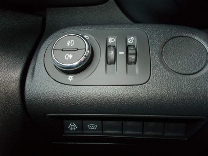 Opel Combo, Life Enjoy L1H1 standard D15DT, barva hnědá