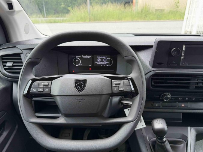 Peugeot Expert, Peugeot Expert Combi L3 2.2 BlueHDi 150 MAN6, barva bílá