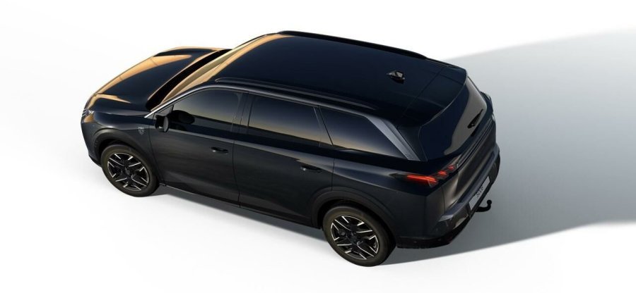 Peugeot 5008, Peugeot 5008 GT Hybrid 136 e-DCS6, barva černá