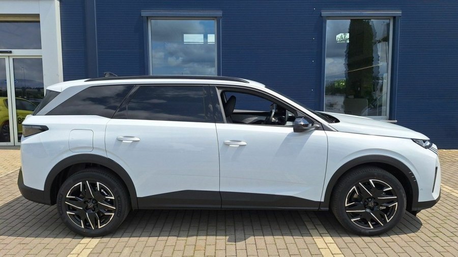 Peugeot 5008, Peugeot 5008 ALLURE Hybrid 145 e-DCS6, barva bílá