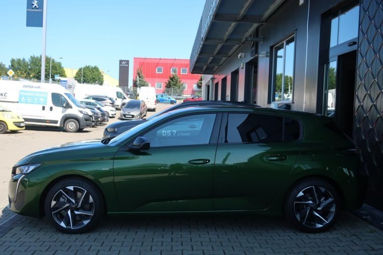 Peugeot 308, Peugeot 308 e-ALLURE PACK HYBRID 180EAT8, barva zelená