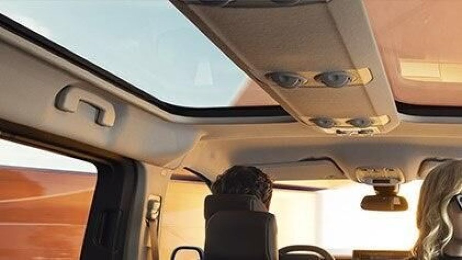 Peugeot Traveller, Peugeot Traveller ALLURE 2.2 BlueHDi 180k EAT8, barva šedá