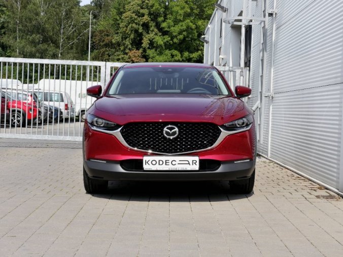 Mazda CX-30, 2,0 Skyactiv-X 180k/132kW MAN, barva červená