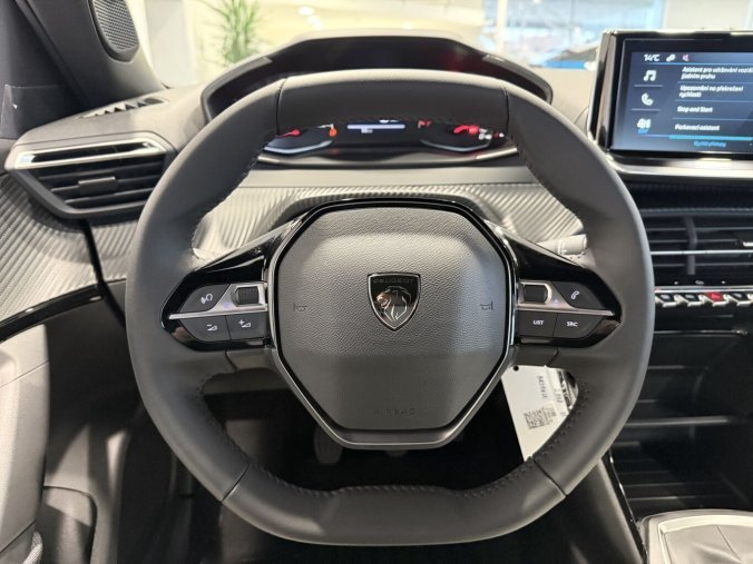 Peugeot 2008, Peugeot 2008 STYLE 100 koní, 7let záruka, barva šedá