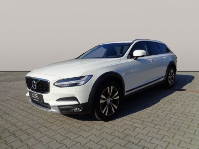 Volvo V90, D5 2.0L 235 HP CROSS COUNTRY A, barva bílá