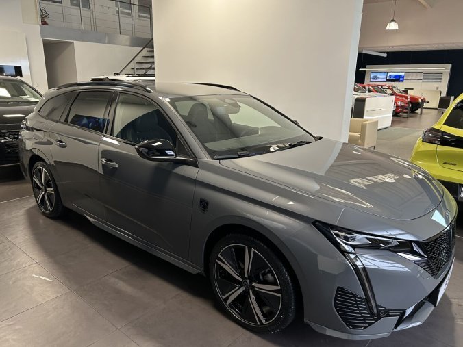 Peugeot 308, Peugeot 308 SW GT Hybrid 145 e-DCS6, barva šedá