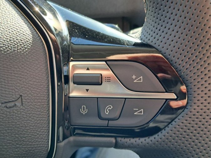 Peugeot Rifter, Peugeot Rifter GT BlueHDi 130 S&S EAT8, barva zelená