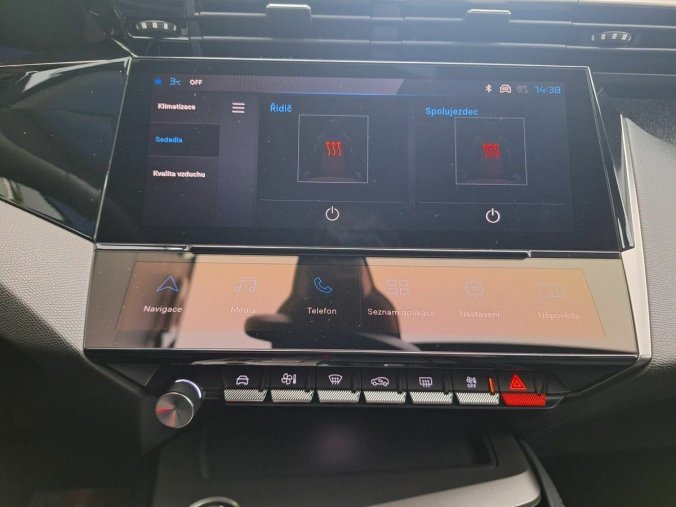 Peugeot 408, Peugeot 408 ALLURE Hybrid 145 e-DCS6, barva modrá