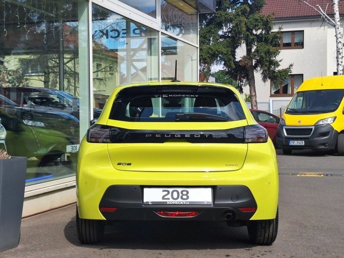 Peugeot 208, Peugeot 208 STYLE 1.2 PT 100K MAN6, barva žlutá