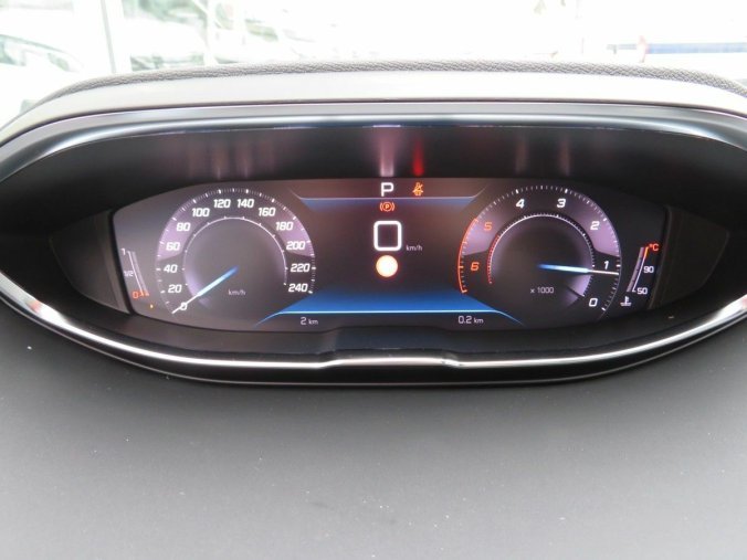 Peugeot 5008, Peugeot 5008 ALLURE PACK 1.2 PT 130K EAT8, barva šedá