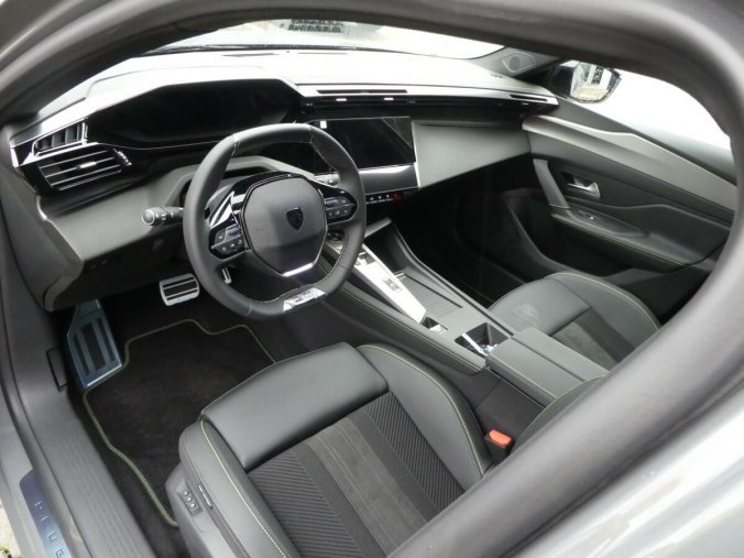 Peugeot 408, Peugeot 408 GT PT 130k EAT8, barva šedá