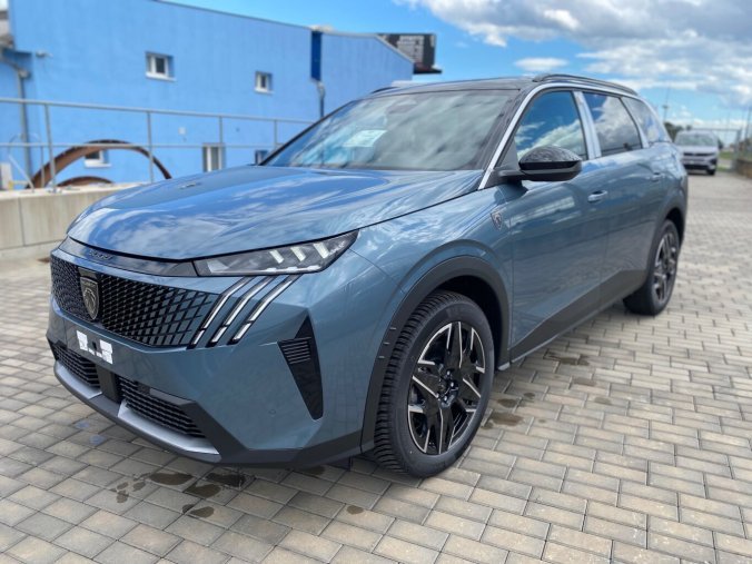Peugeot 5008, Peugeot 5008 GT Hybrid 145 e-DCS6- CELOROČNÍ PNEU - 2086, barva modrá