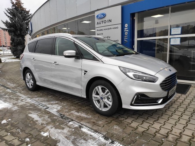 Ford S-MAX, hatchback, TITANIUM 5D 2,0 EcoBlue 140 kW / 190 k 8st. automatická, barva stříbrná