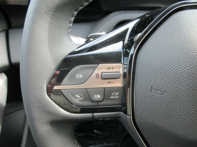 Peugeot 308, Peugeot 308 SW STYLE Hybrid 145 e-DCS6, barva šedá