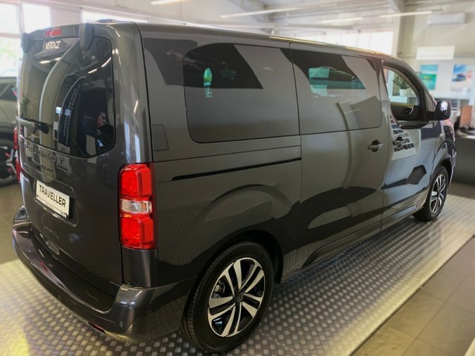 Peugeot Traveller, Peugeot Traveller Allure Standard, barva šedá