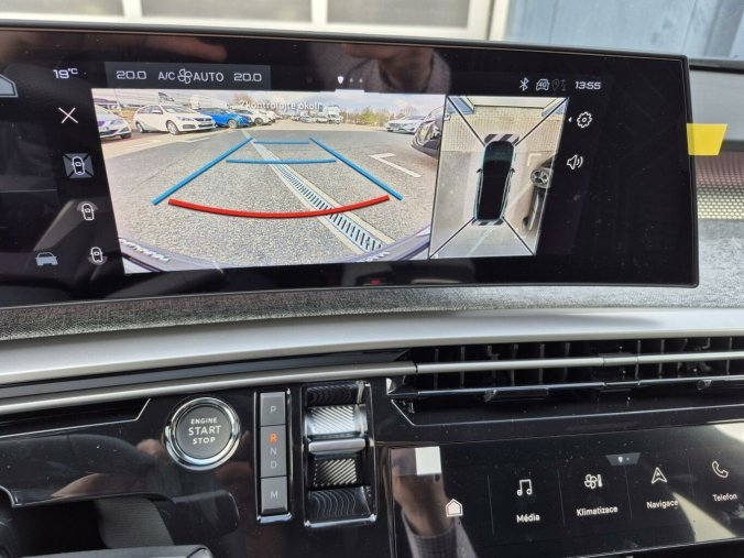Peugeot 3008, Peugeot 3008 GT Hybrid 136 e-DCS6, barva modrá