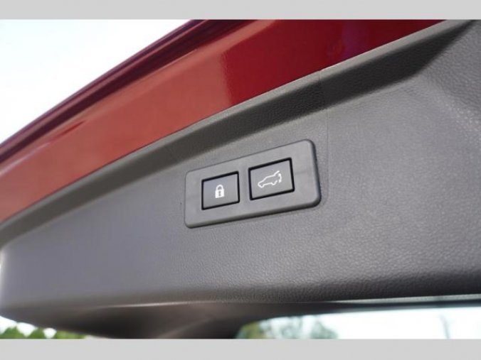 Subaru Outback, 2.5i  Touring, barva červená