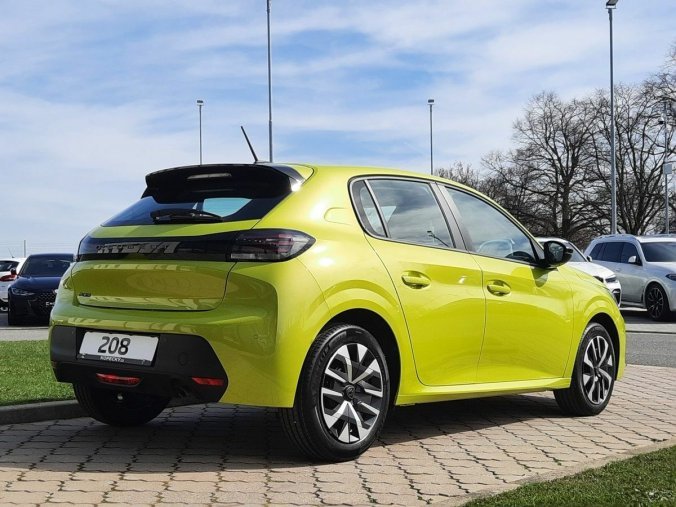 Peugeot 208, Peugeot 208 STYLE 1,2PT 100k M6, barva žlutá