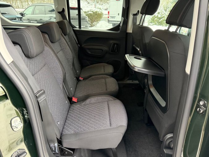 Peugeot Rifter, Peugeot Rifter LONG ALLURE BlueHDi 130k MAN6, barva zelená