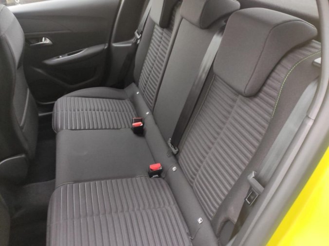 Peugeot 208, Peugeot 208 STYLE 1.2 TURBO 100k MAN6, barva žlutá