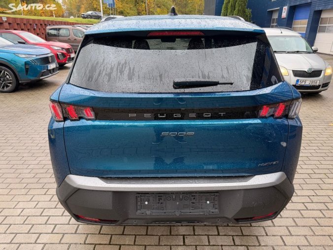 Peugeot 5008, Peugeot 5008 ALLURE Hybrid 145 e-DCS6, barva modrá